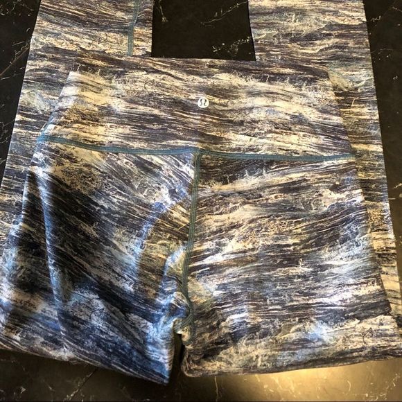 Lululemon high time WUP - Picture 2 of 5